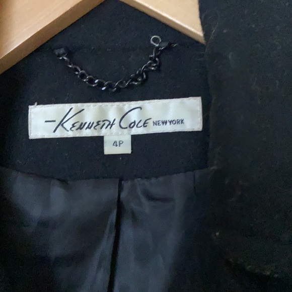 Women’s black pea coat in size 4P - Picture 7 of 7